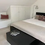 Gafa House - Family And Workplace Villa