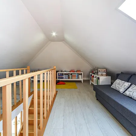 Gafa House - Family And Workplace