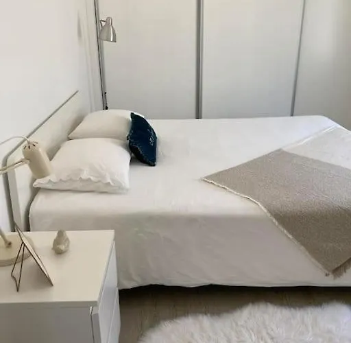 Gafa House - Family And Workplace Villa